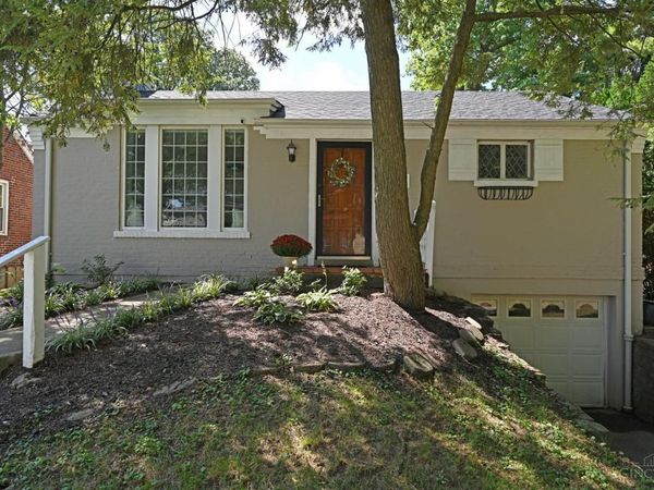 3301 Maplecrest Place, Cincinnati, OH 45209
