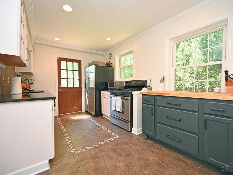 3301 Maplecrest Place, Cincinnati, OH 45209 Photo 14