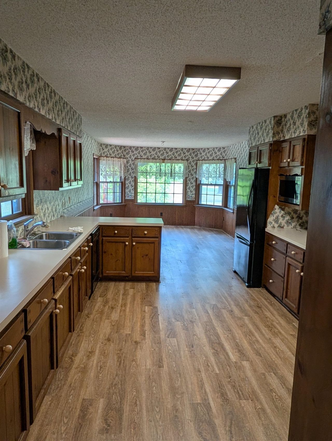 118 Erskine Dr. Photo 12