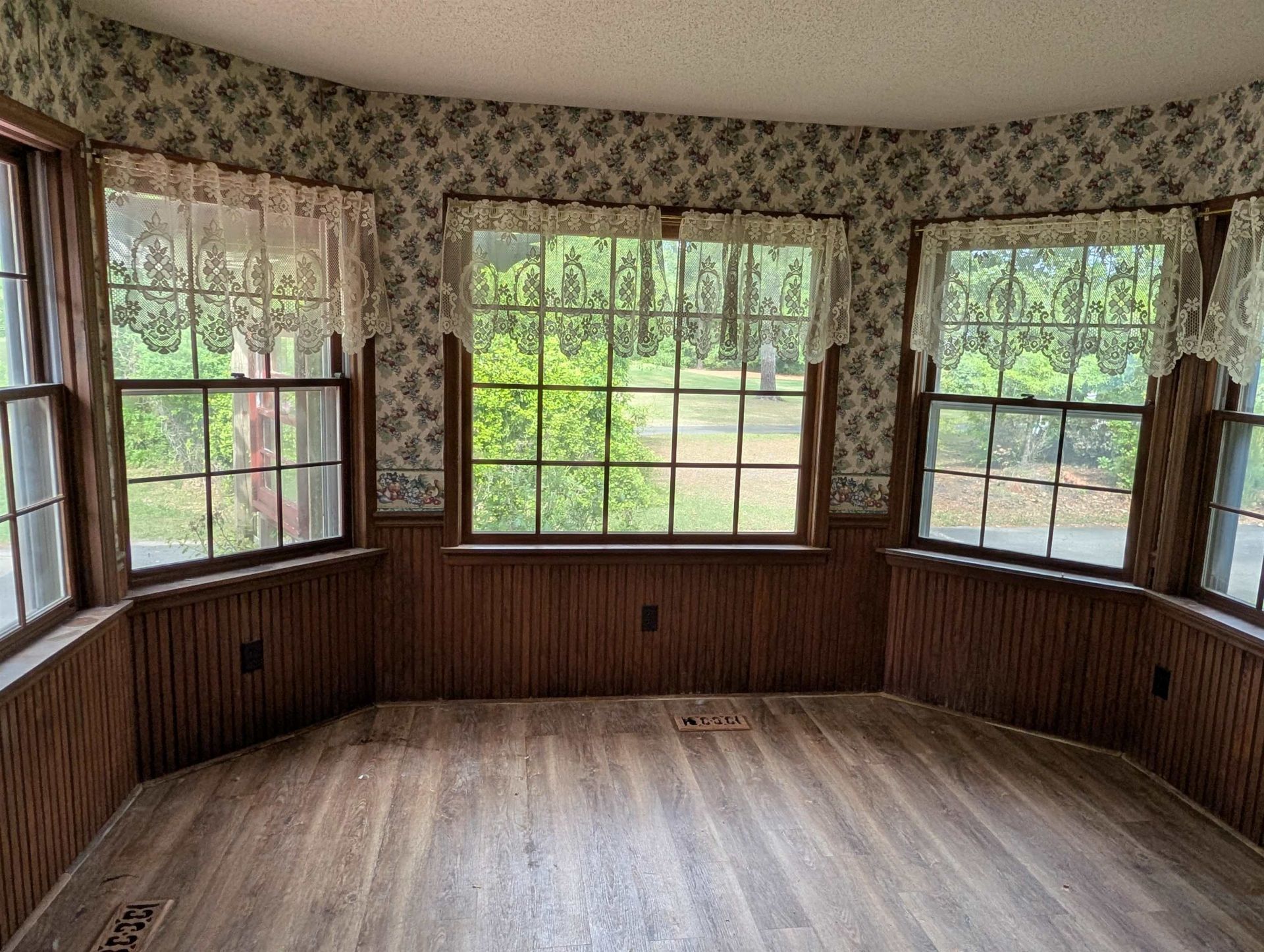 118 Erskine Dr. Photo 15