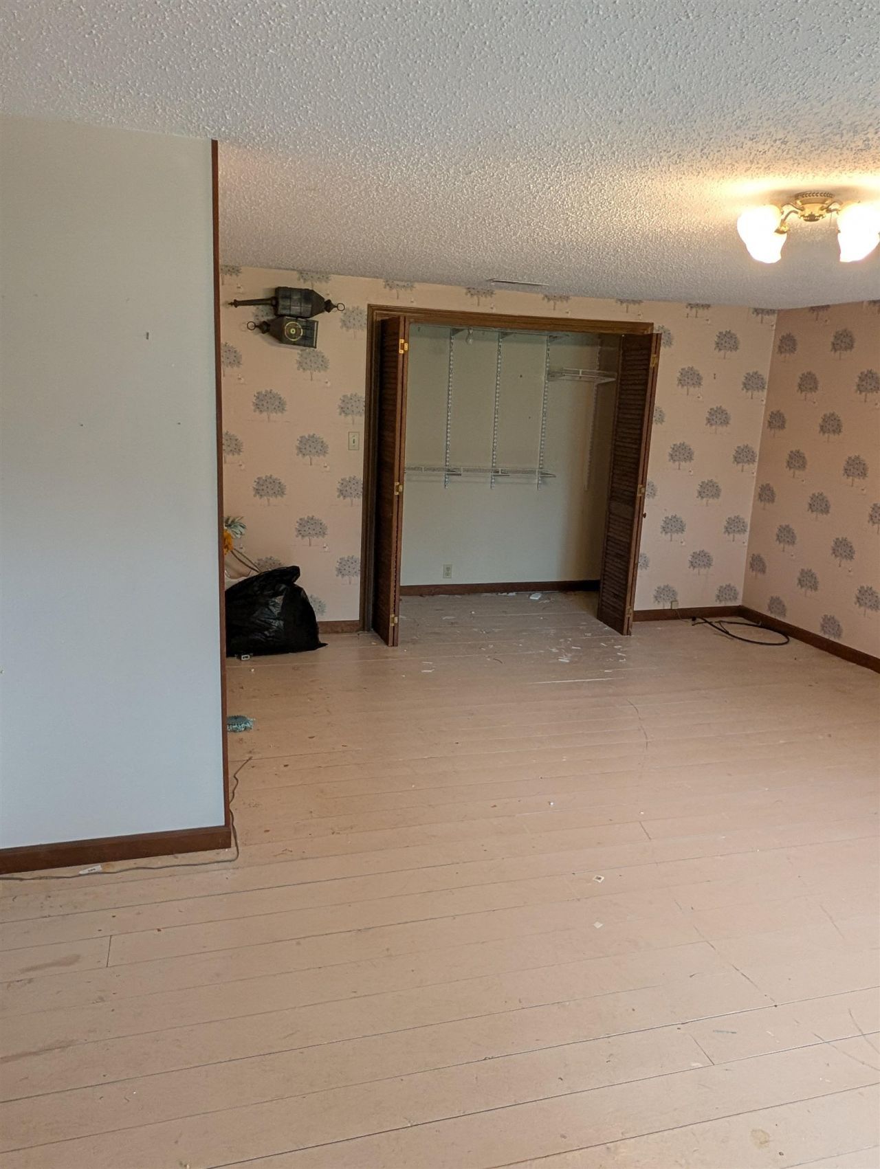 118 Erskine Dr. Photo 33