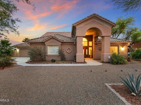 781 W SAN MARCOS Drive, Chandler, AZ 85225