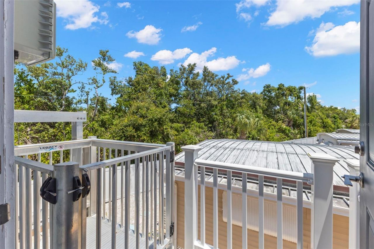 563 Mount Piney Avenue Ne, Unit 691, Saint Petersburg, FL 33702 Photo