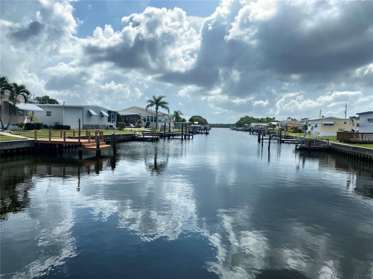 563 Mount Piney Avenue Ne, Unit 691, Saint Petersburg, FL 33702 Photo