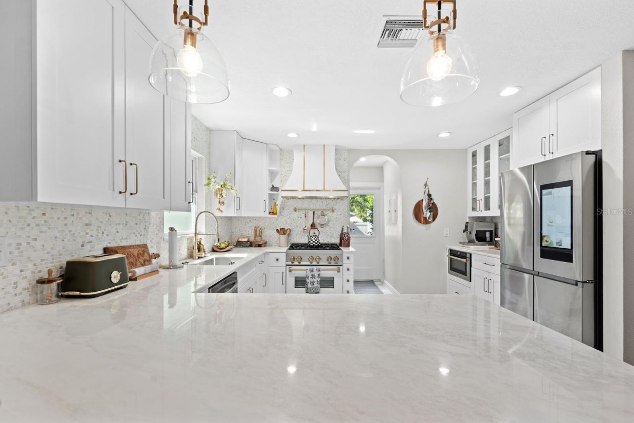 1121 21st Avenue N, Saint Petersburg, FL 33704 Photo