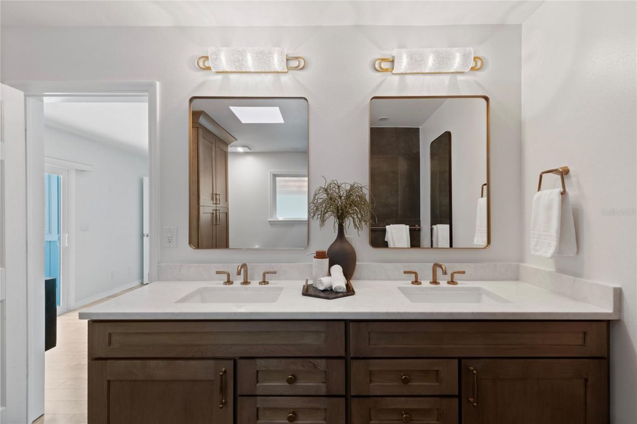 5000 Lake Valencia Boulevard W, Palm Harbor, FL 34684 Photo