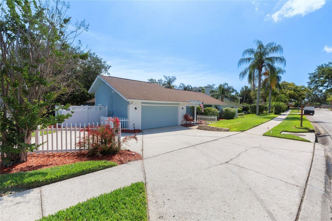 5000 Lake Valencia Boulevard W, Palm Harbor, FL 34684 Photo