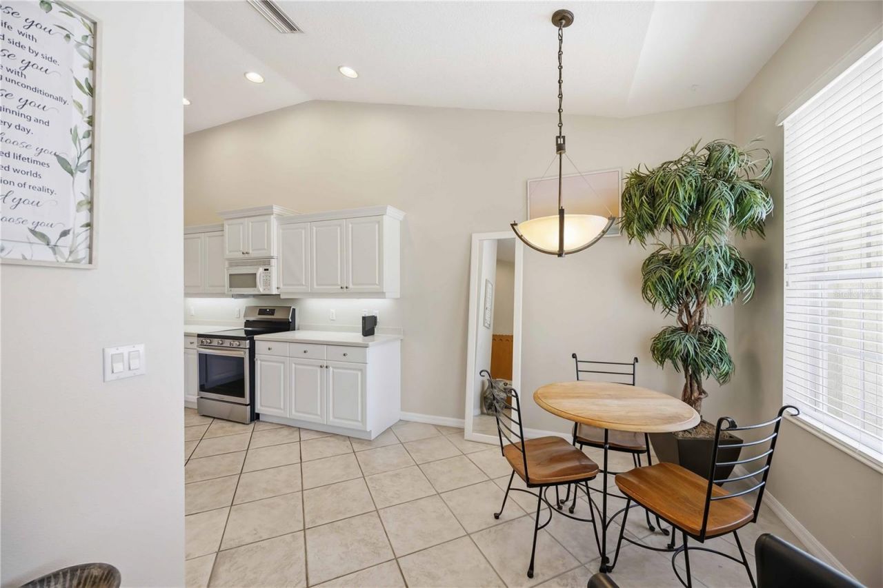 5629 Key Largo Court , Unit B06, Bradenton, FL 34203 Photo