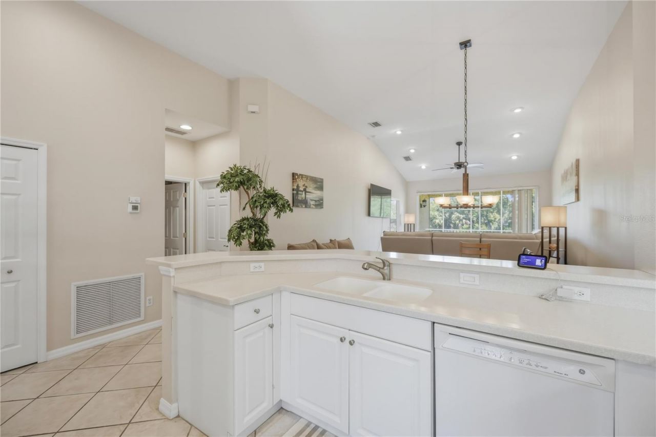 5629 Key Largo Court , Unit B06, Bradenton, FL 34203 Photo
