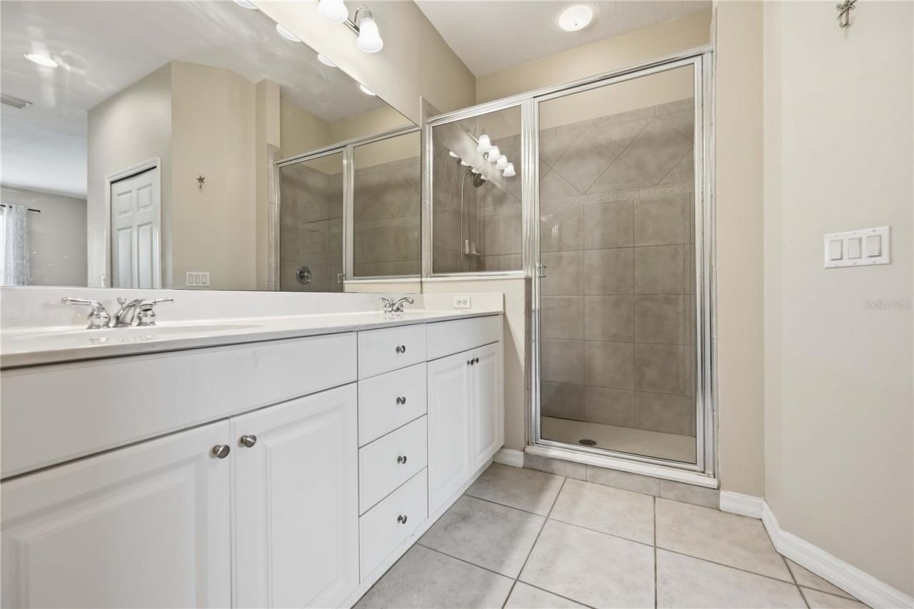 5629 Key Largo Court , Unit B06, Bradenton, FL 34203 Photo