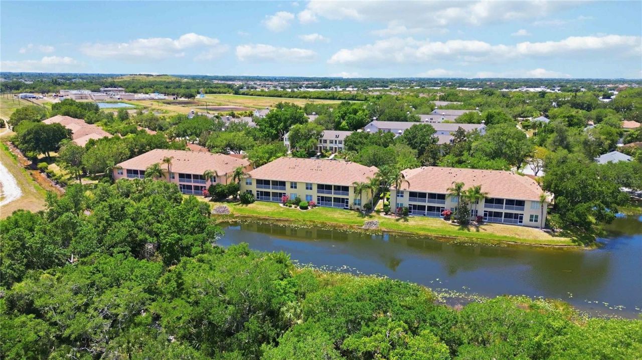 5629 Key Largo Court , Unit B06, Bradenton, FL 34203 Photo
