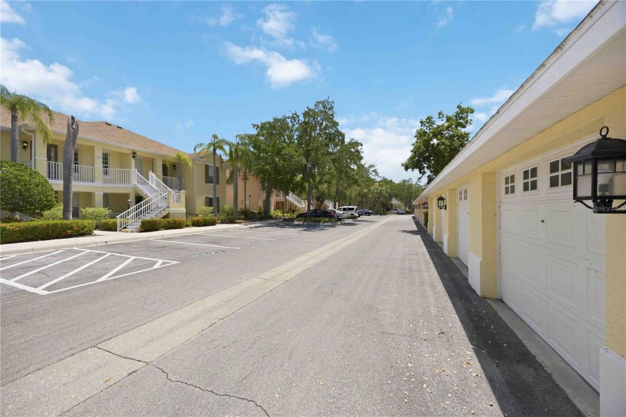 5629 Key Largo Court , Unit B06, Bradenton, FL 34203 Photo