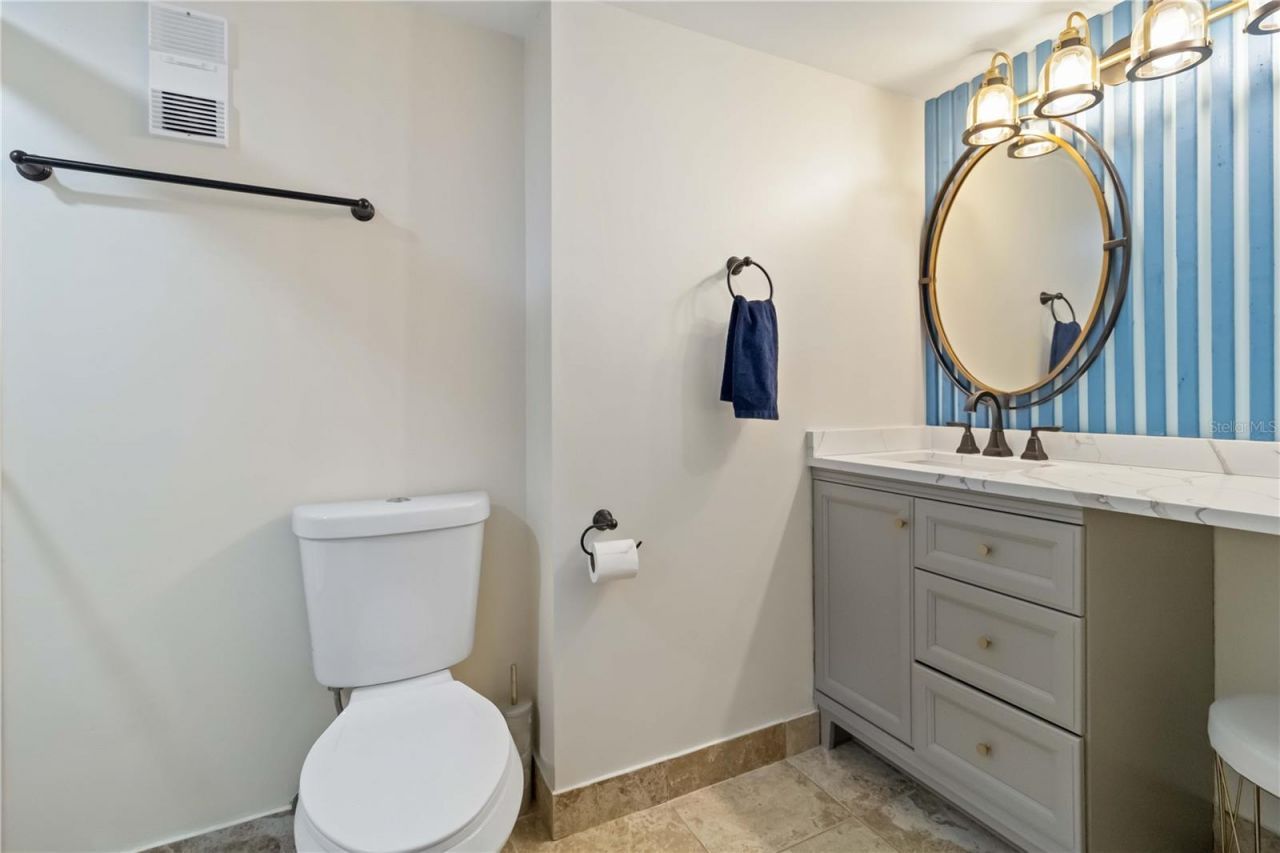 1500 Park Beach Circle, Unit 2F, Punta Gorda, FL 33950 Photo