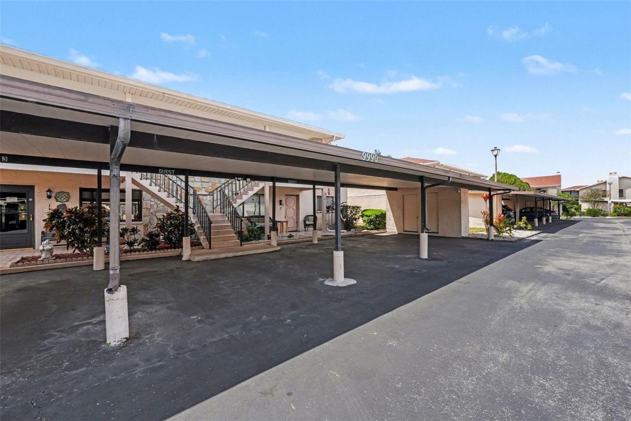 9990 Eagles Point Circle , Unit 4, Port Richey, FL 34668 Photo
