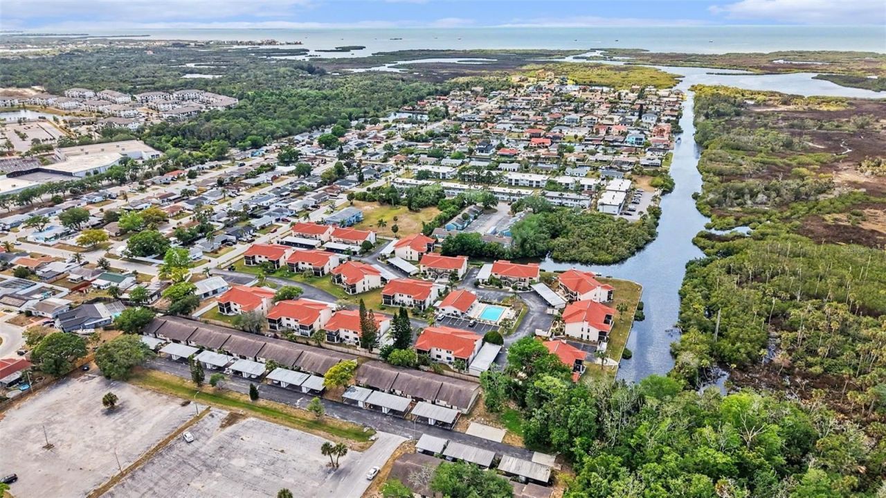 9990 Eagles Point Circle , Unit 4, Port Richey, FL 34668 Photo
