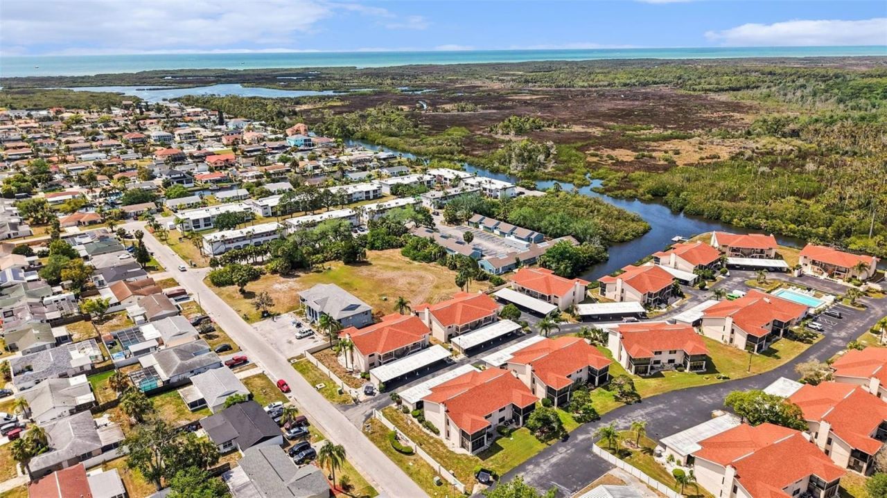 9990 Eagles Point Circle , Unit 4, Port Richey, FL 34668 Photo