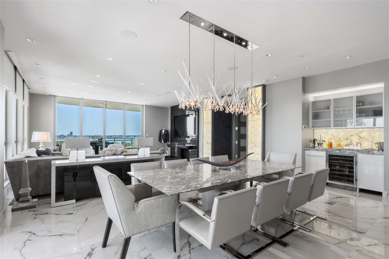 401 S Palm Avenue, Unit 1102, Sarasota, FL 34236 Photo
