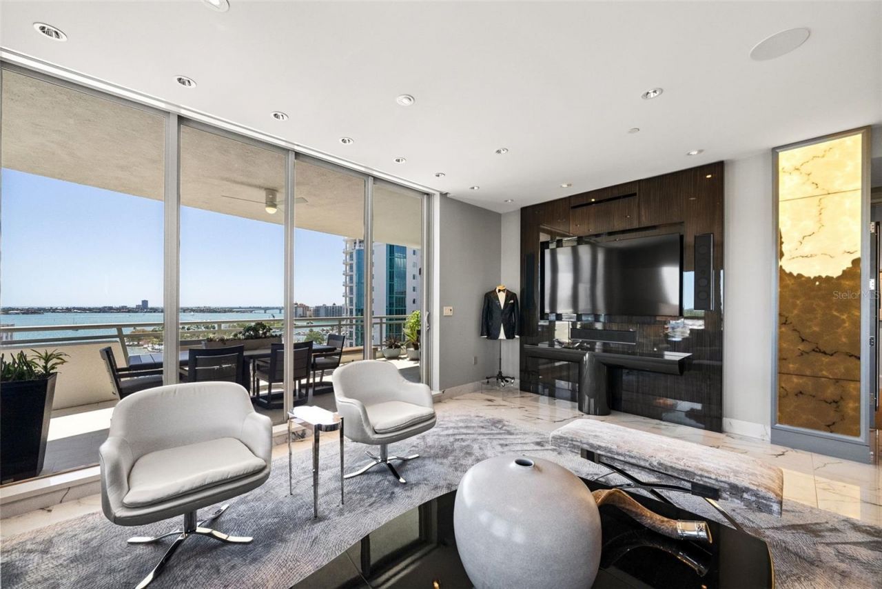401 S Palm Avenue, Unit 1102, Sarasota, FL 34236 Photo