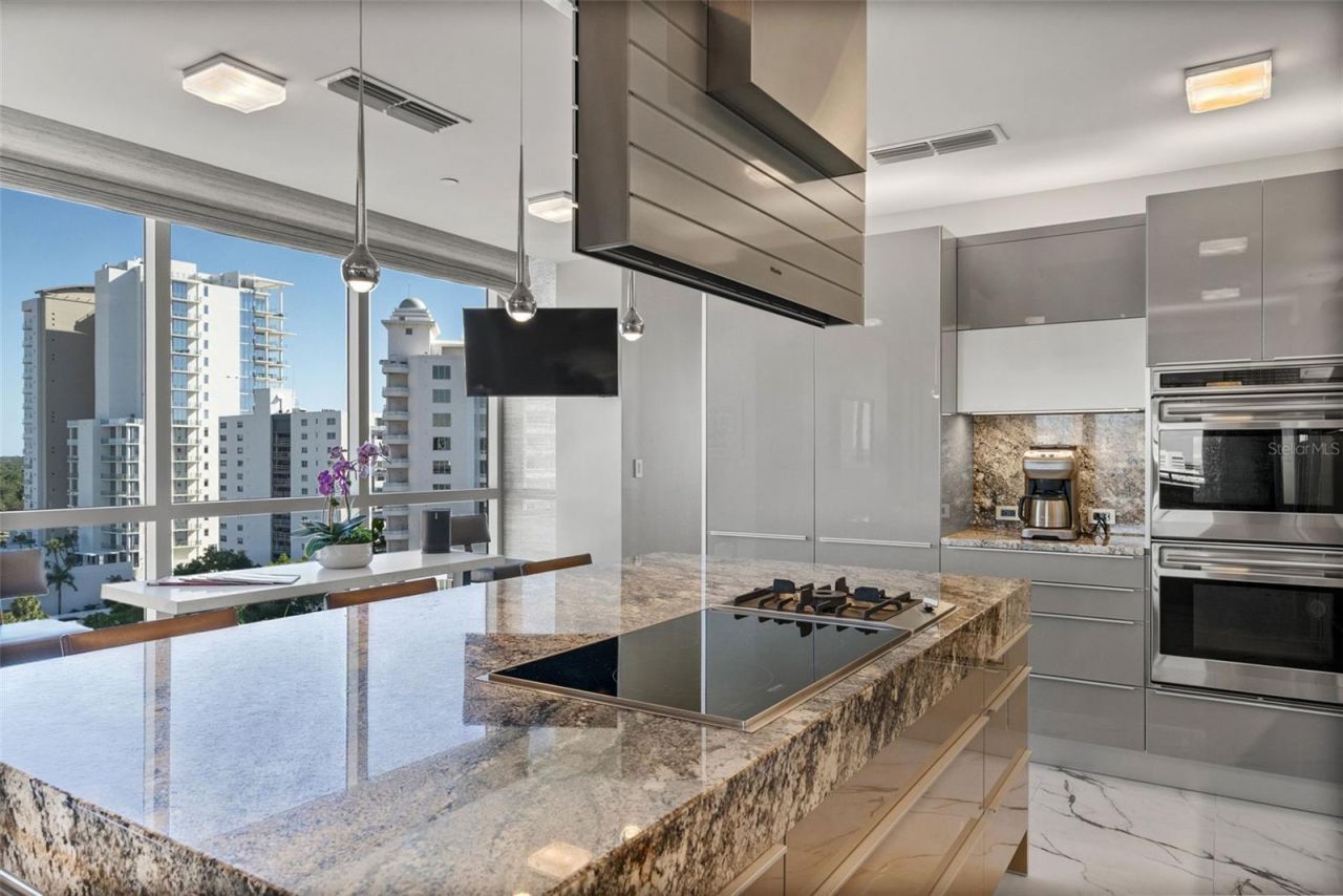 401 S Palm Avenue, Unit 1102, Sarasota, FL 34236 Photo