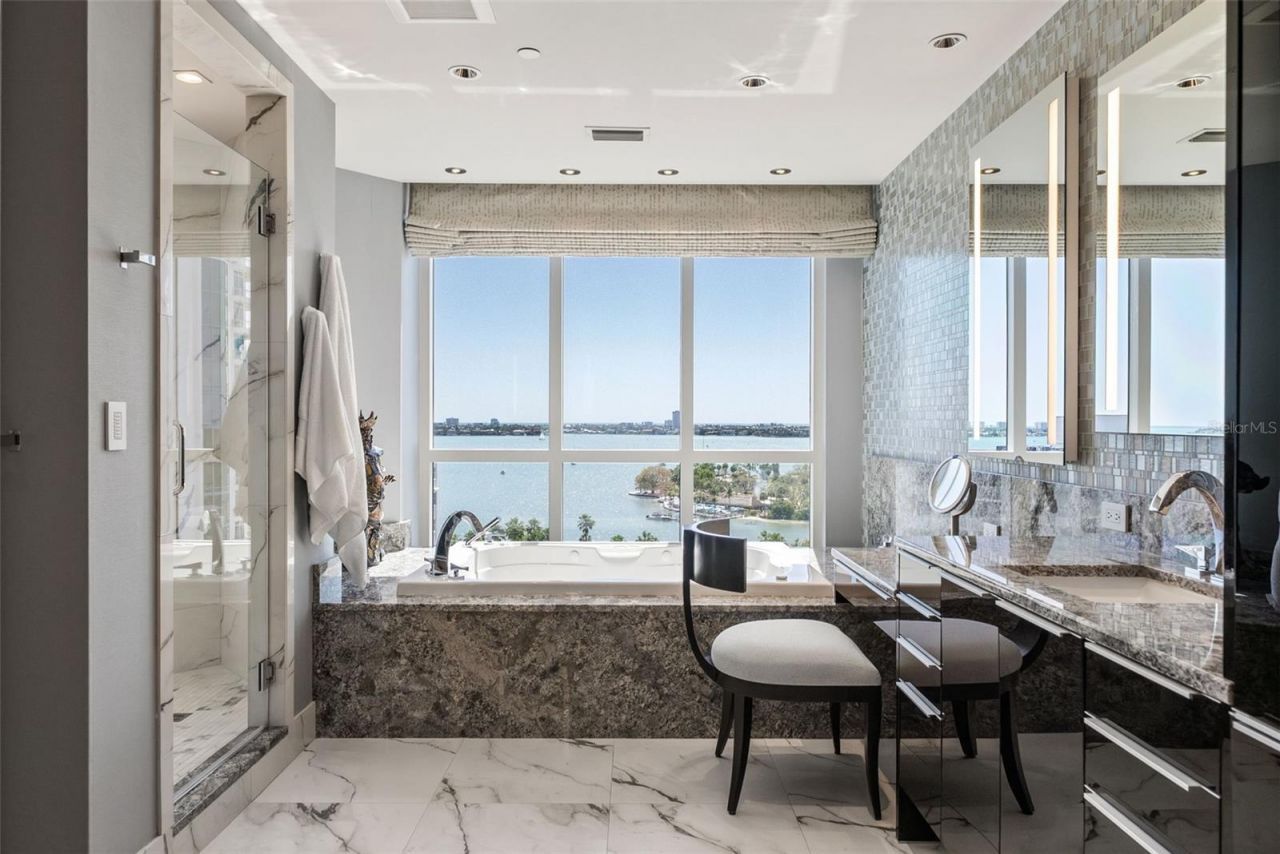 401 S Palm Avenue, Unit 1102, Sarasota, FL 34236 Photo