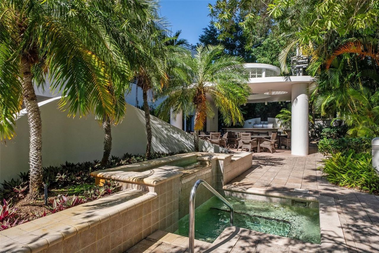 401 S Palm Avenue, Unit 1102, Sarasota, FL 34236 Photo