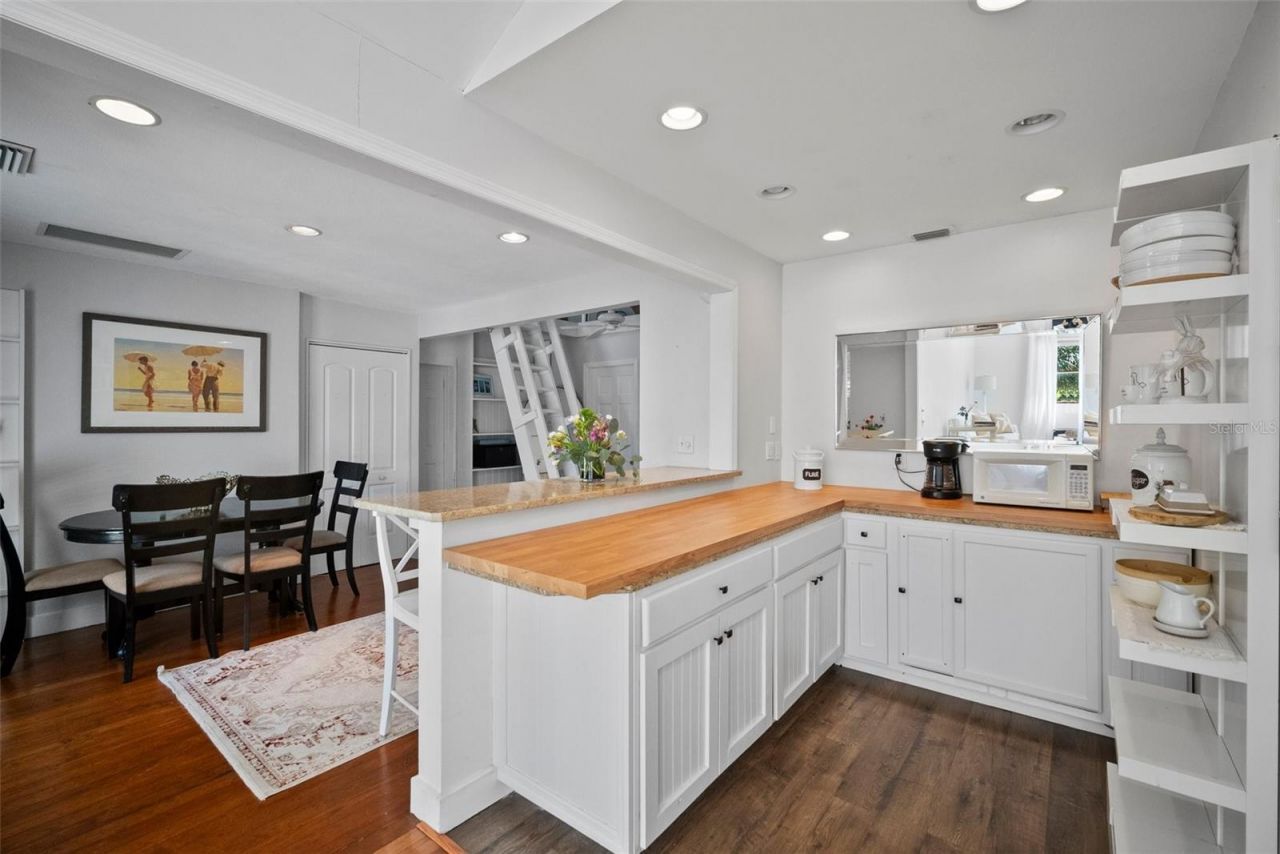 813 Hudson Avenue, Sarasota, FL 34236 Photo