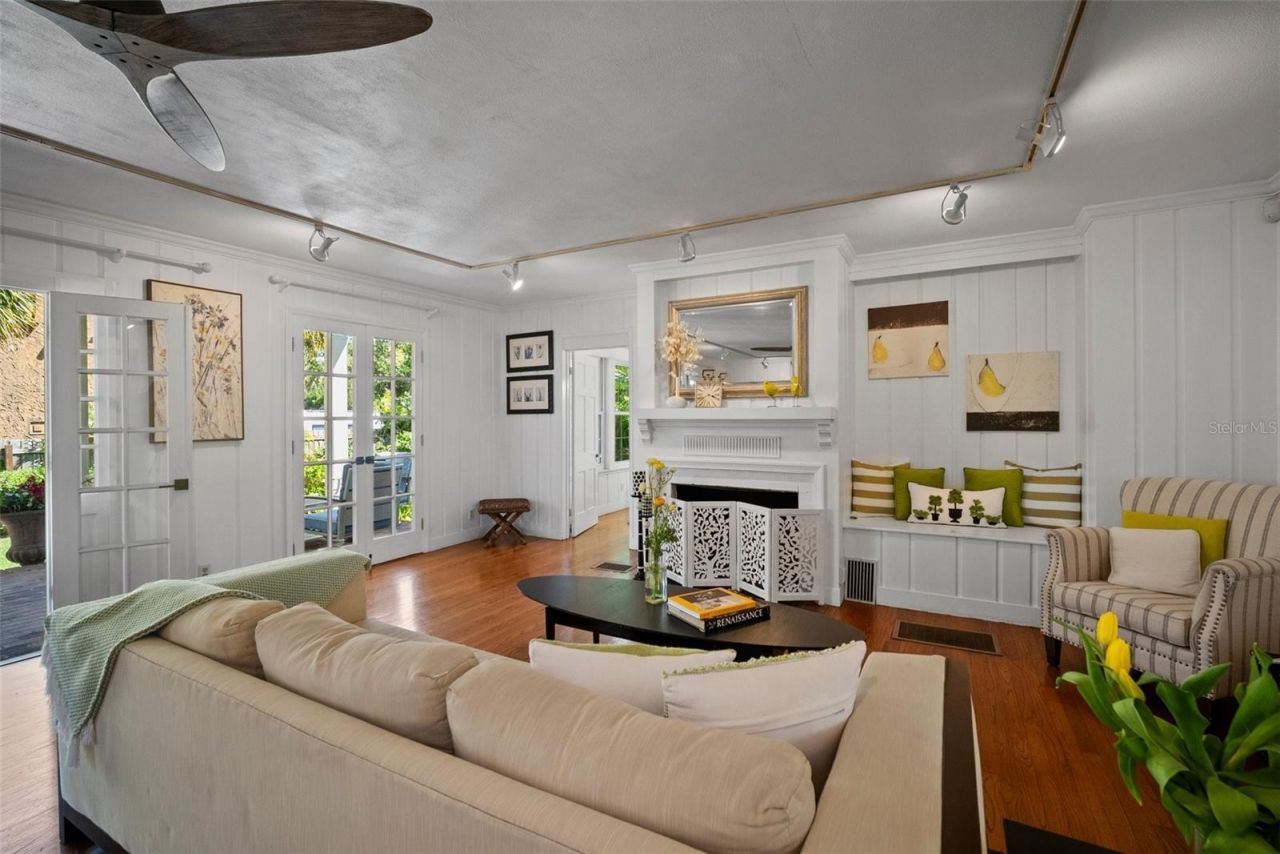 813 Hudson Avenue, Sarasota, FL 34236 Photo