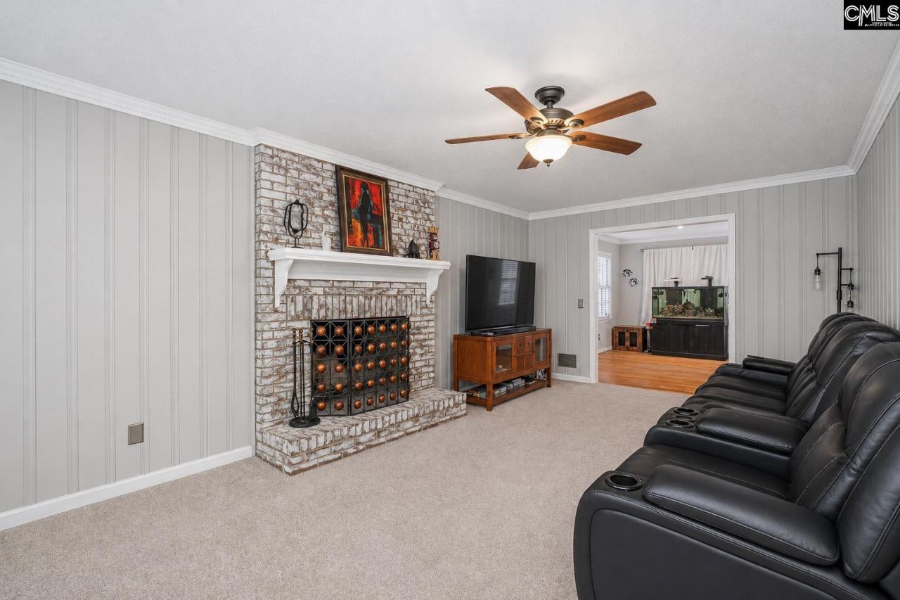 219 Quill Court Photo 6