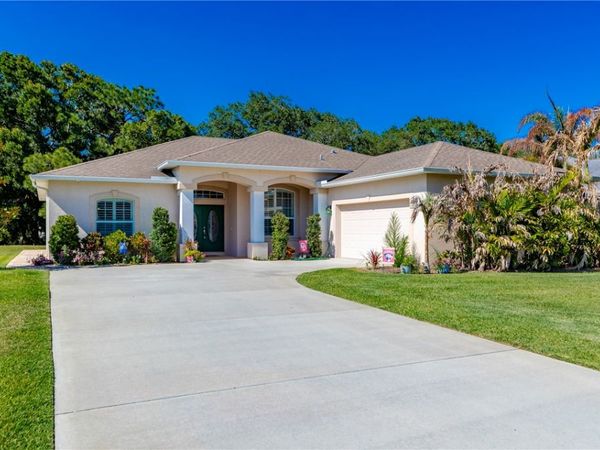7445 36th Court, Vero Beach, FL 32967