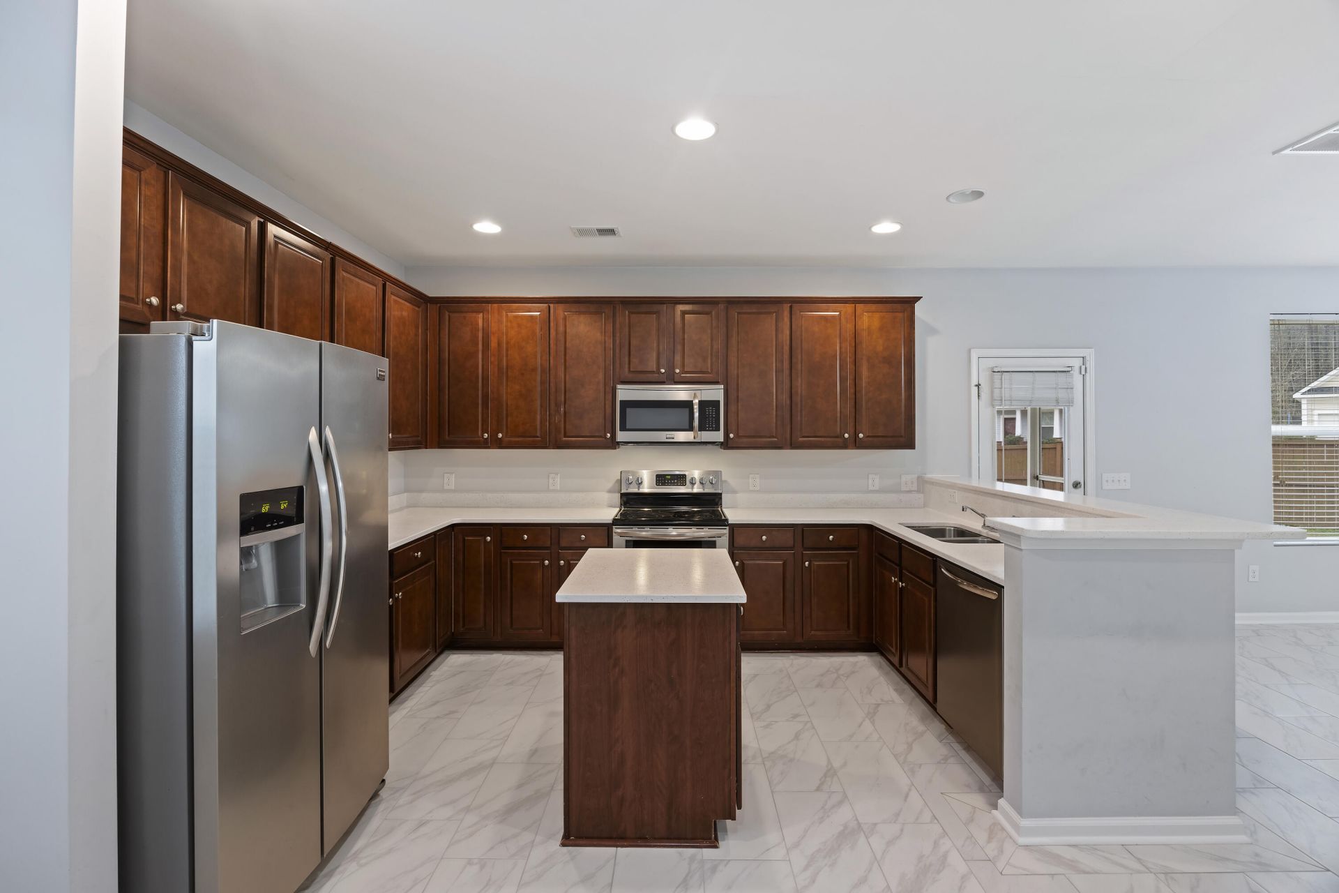 416 Forest Hills Road Photo 11