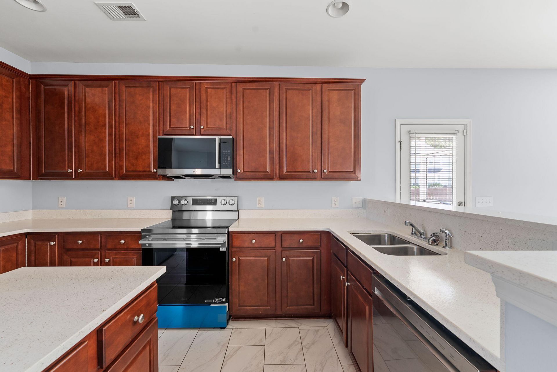 416 Forest Hills Road Photo 12