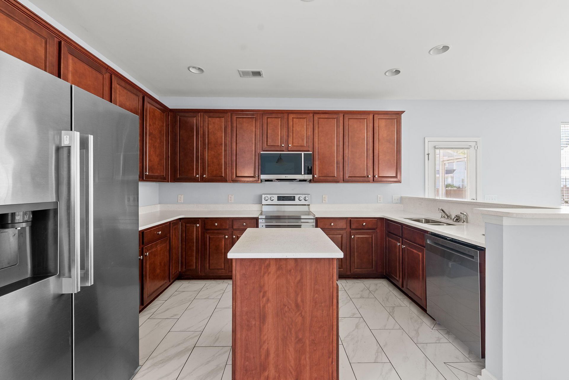 416 Forest Hills Road Photo 13