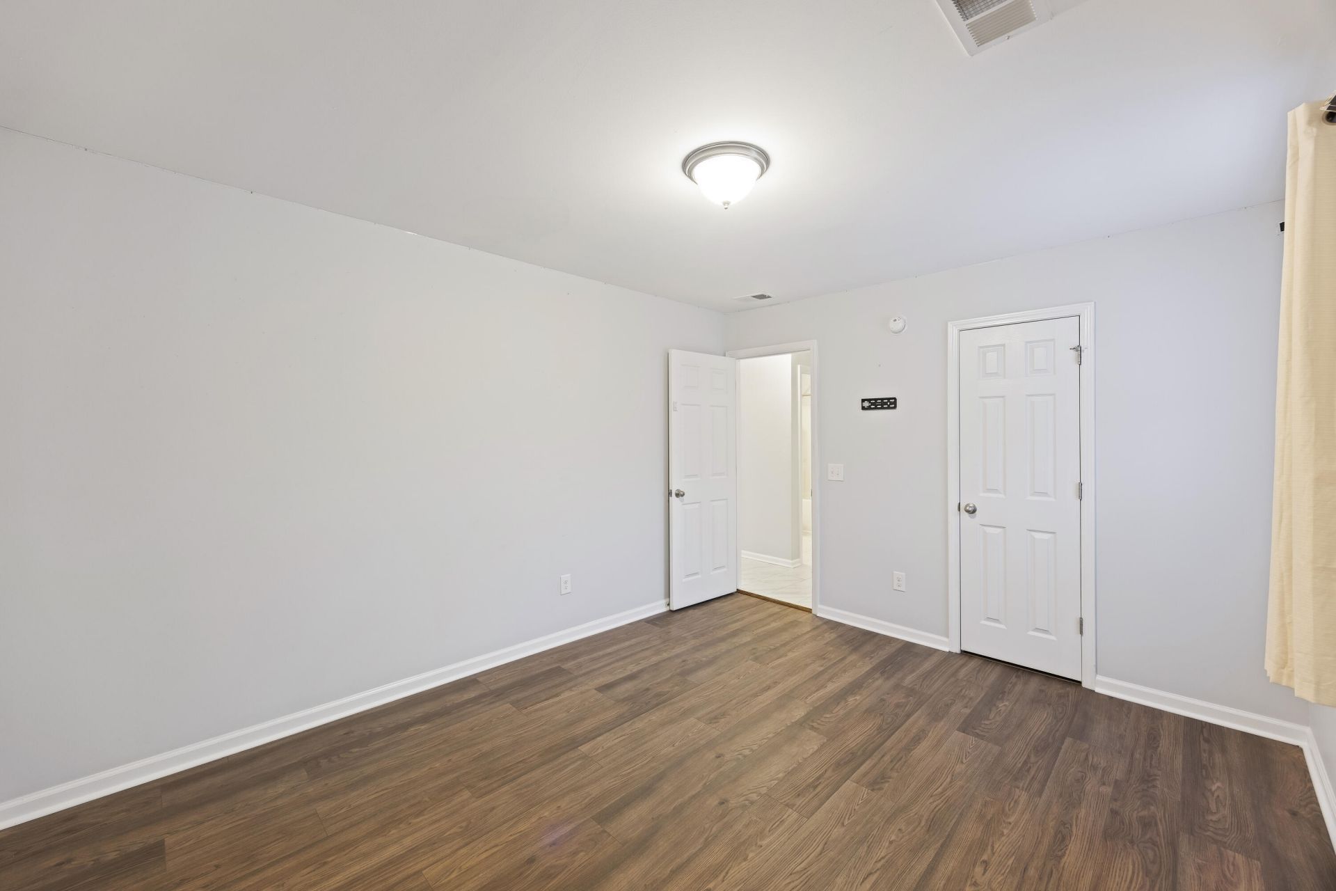 416 Forest Hills Road Photo 17