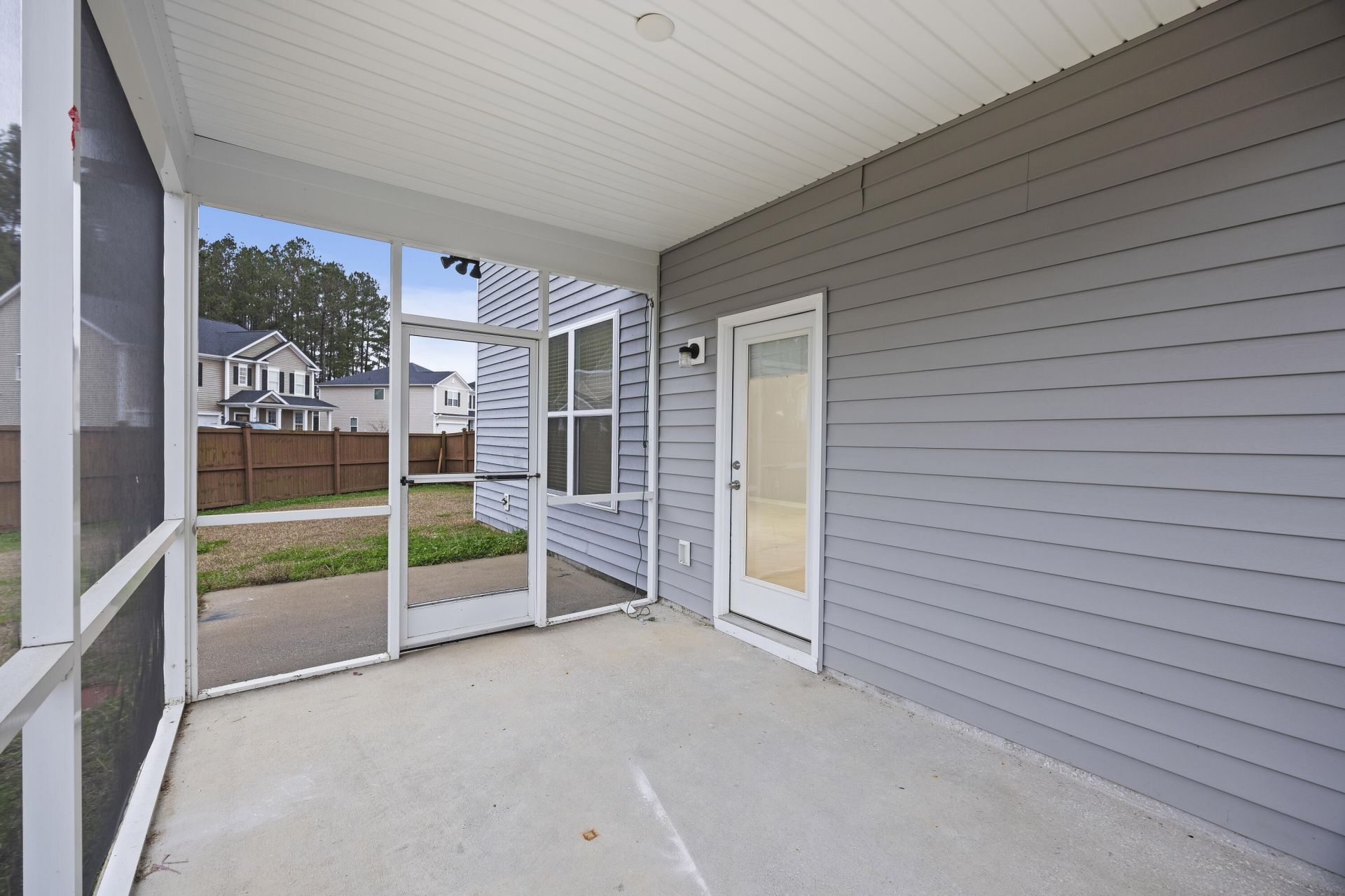 416 Forest Hills Road Photo 22