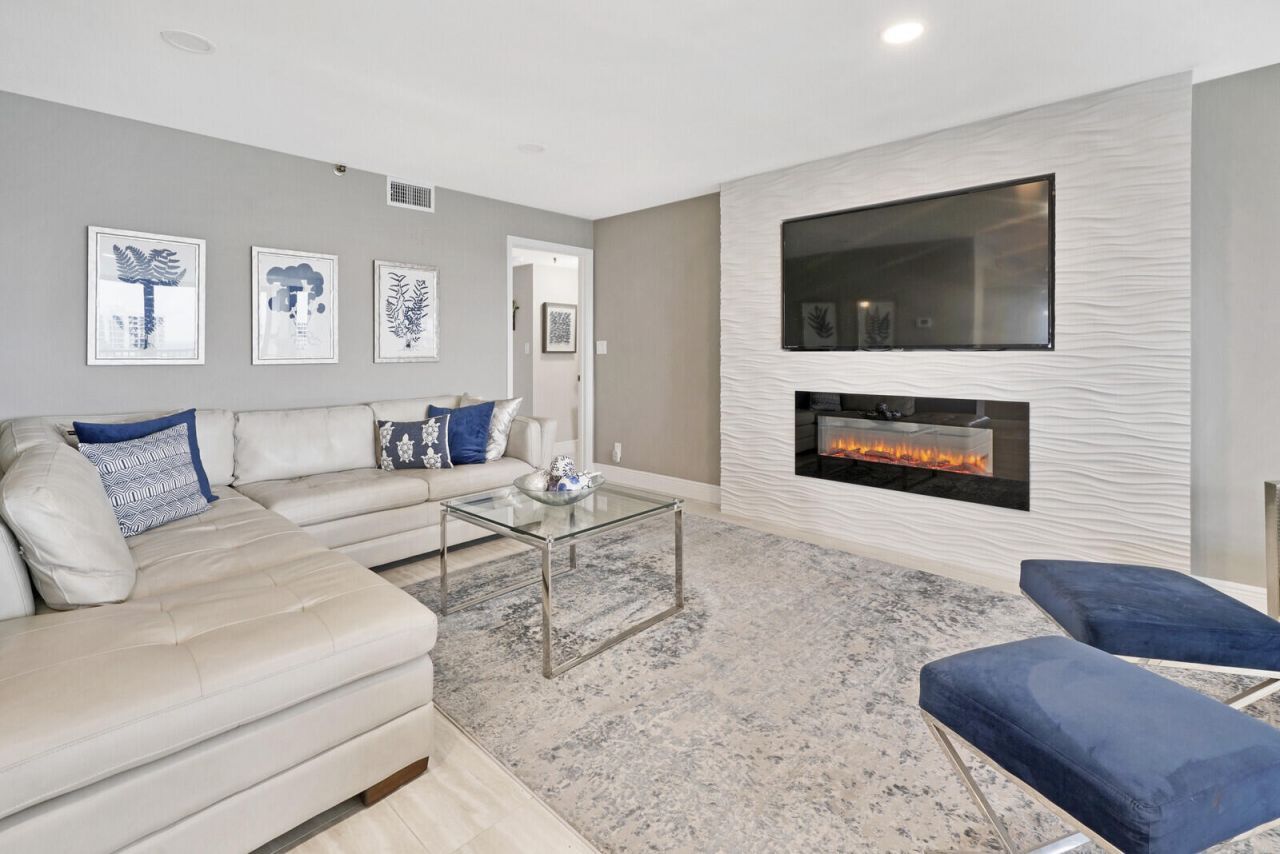 19800 Sandpointe Bay Drive, Unit 512, Tequesta, FL 33469 Photo