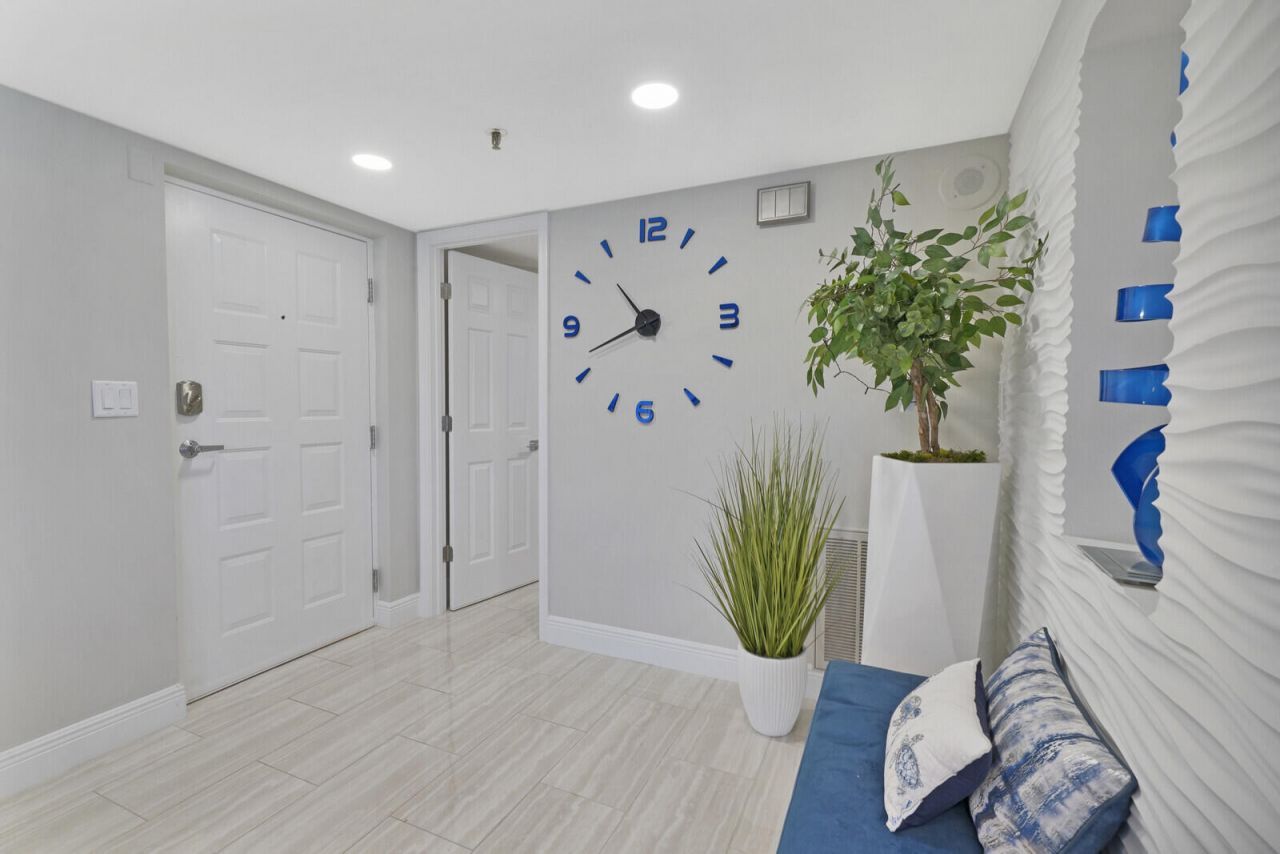 19800 Sandpointe Bay Drive, Unit 512, Tequesta, FL 33469 Photo