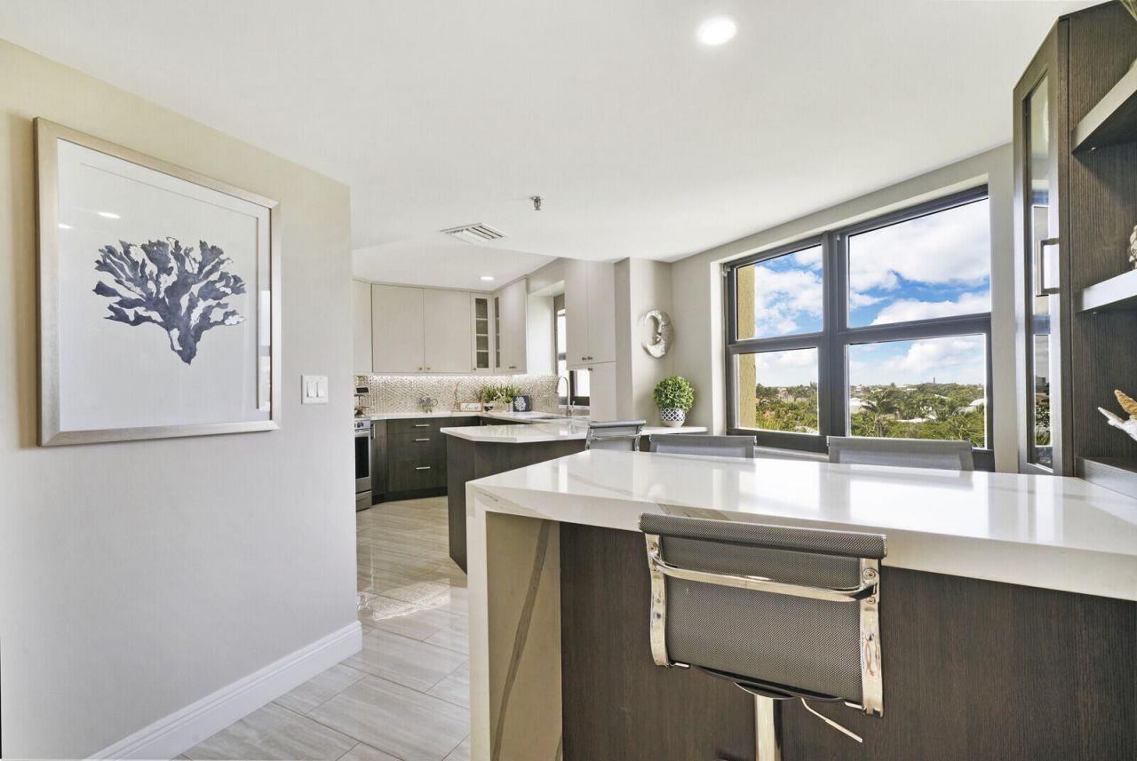 19800 Sandpointe Bay Drive, Unit 512, Tequesta, FL 33469 Photo
