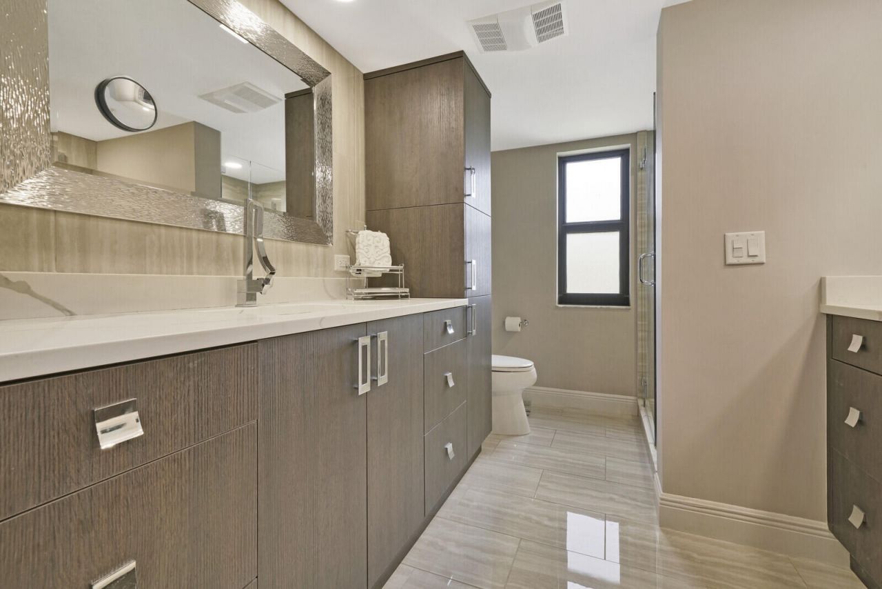 19800 Sandpointe Bay Drive, Unit 512, Tequesta, FL 33469 Photo