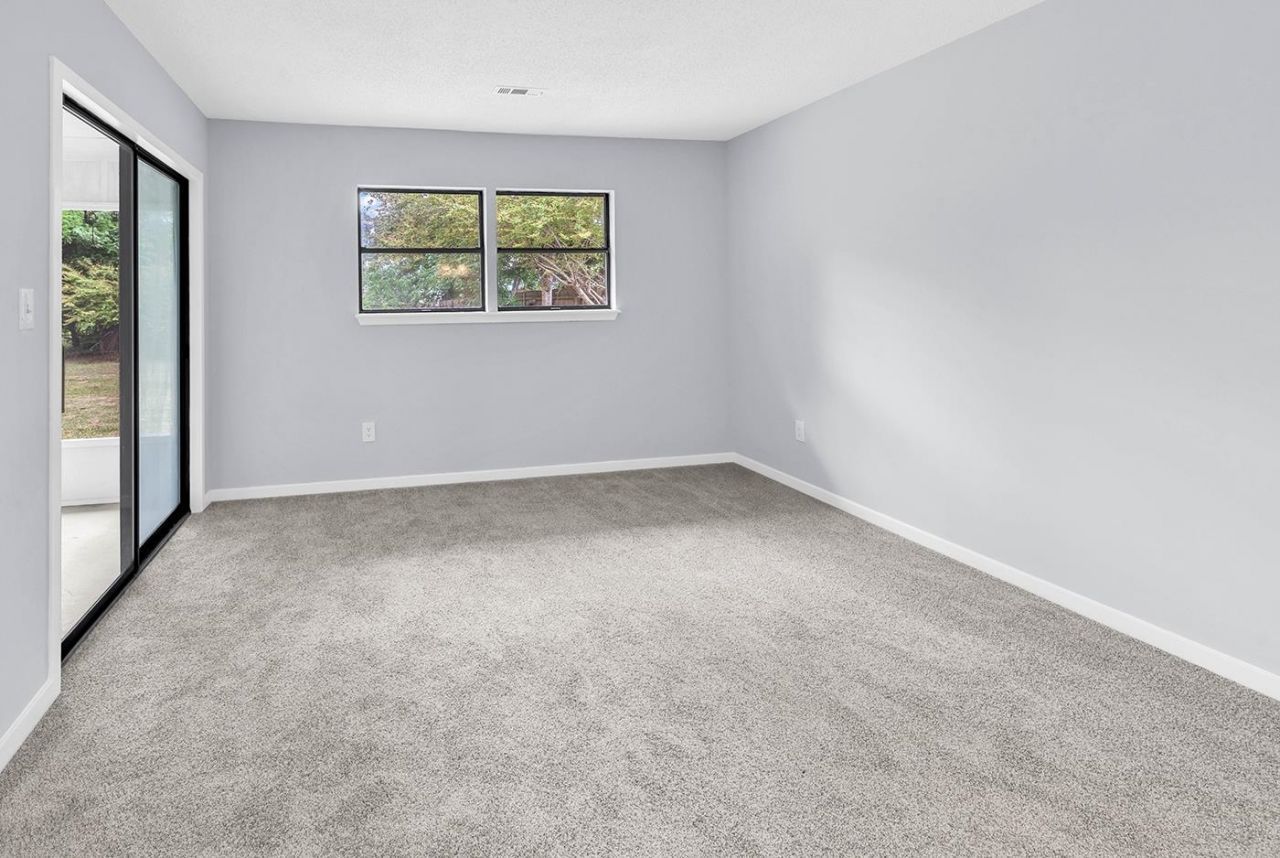 9614 Kings Grant Dr. Photo 23