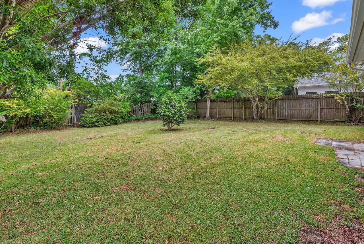 9614 Kings Grant Dr. Photo 27