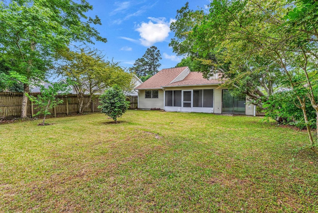 9614 Kings Grant Dr. Photo 28