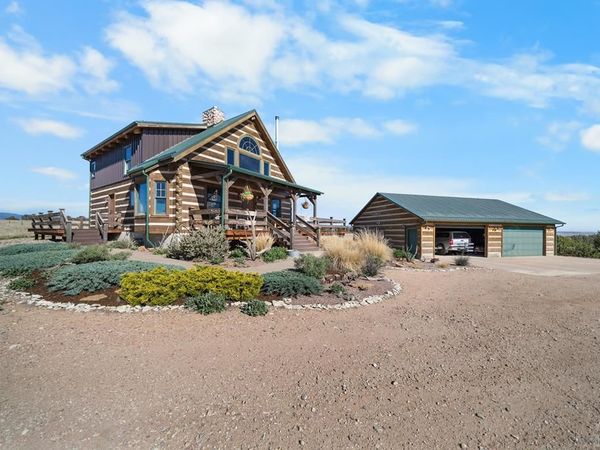 965 Newton Rd, Pueblo, CO 81005