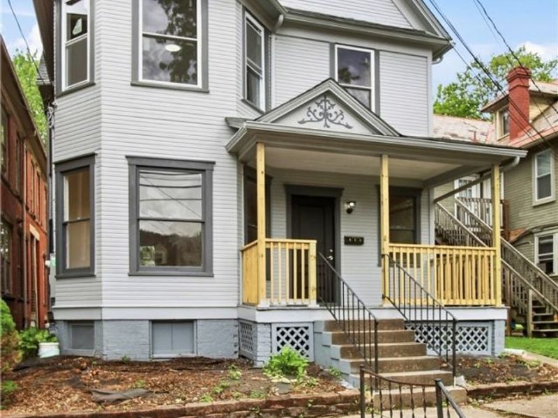 213 E Montgomery Street , Marietta, OH 45750 Photo 2