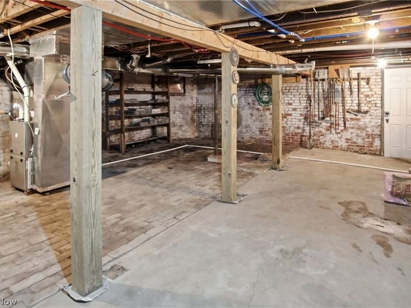 213 E Montgomery Street , Marietta, OH 45750 Photo 32