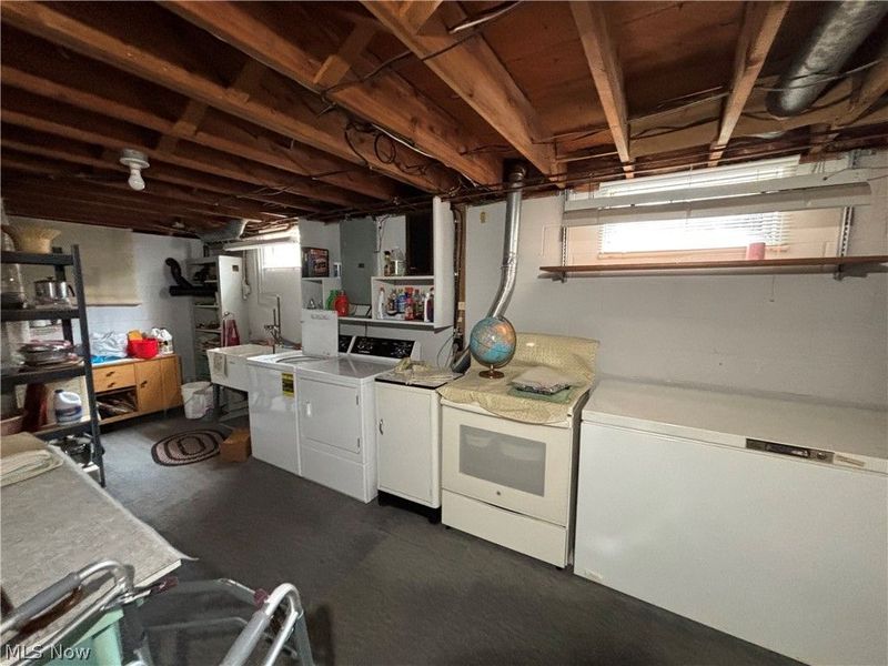 2552 Applegrove Street NW, North Canton, OH 44720 Photo 14