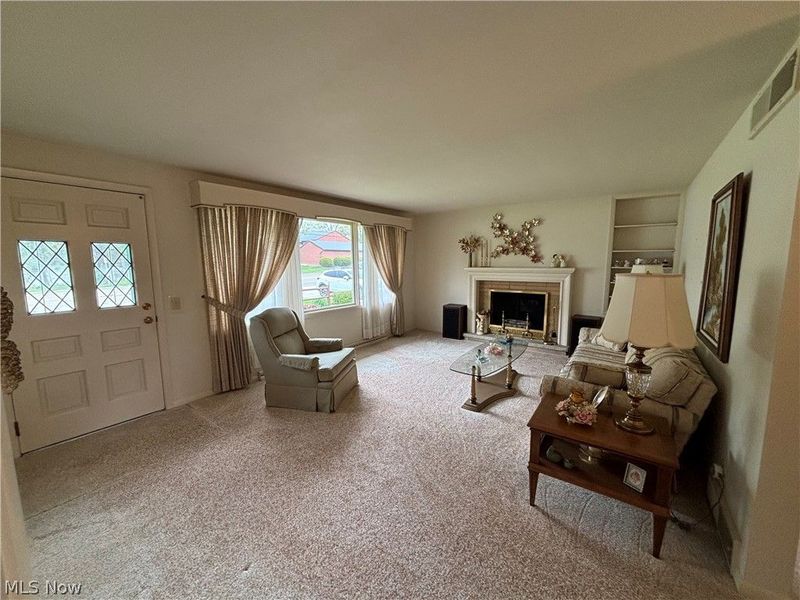 2552 Applegrove Street NW, North Canton, OH 44720 Photo 3