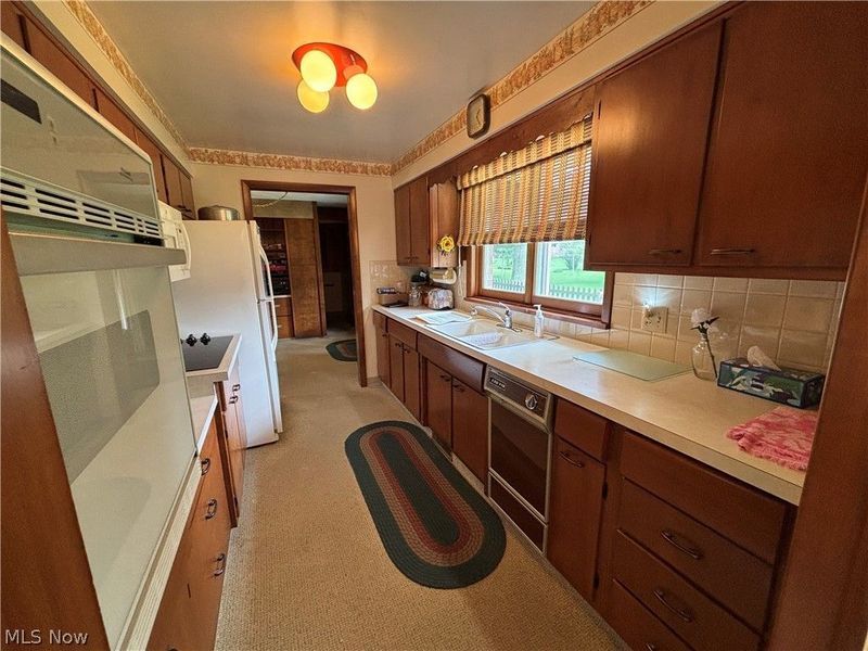 2552 Applegrove Street NW, North Canton, OH 44720 Photo 5