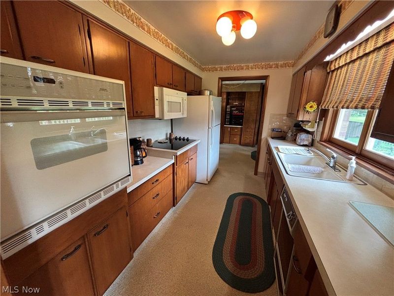 2552 Applegrove Street NW, North Canton, OH 44720 Photo 6
