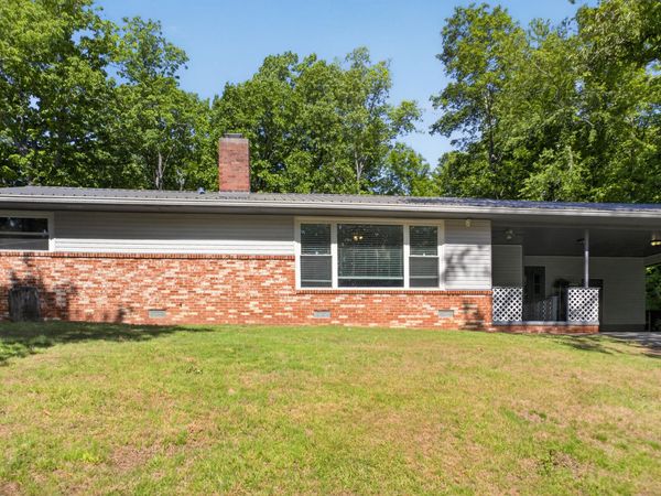 2045 Ridgeview Drive, Cleveland, TN 37311