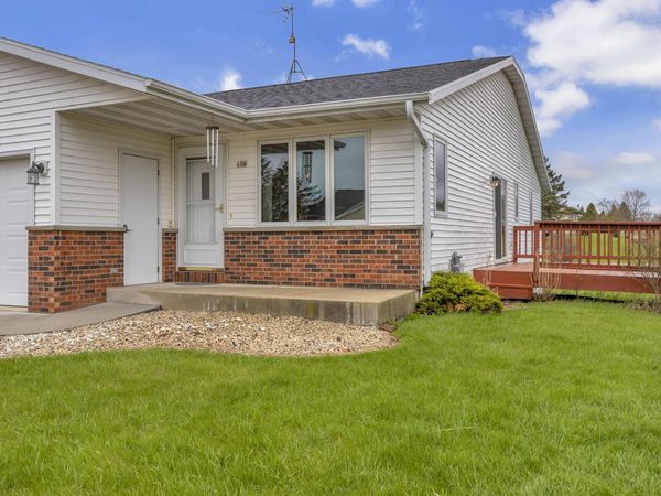 608 N 13th St, Oostburg, WI 53070